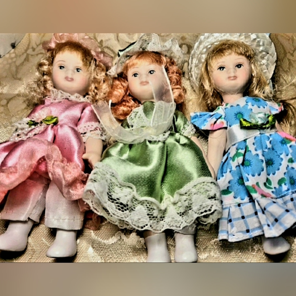 Porcelain Dolls ( BUNDLE of 5)